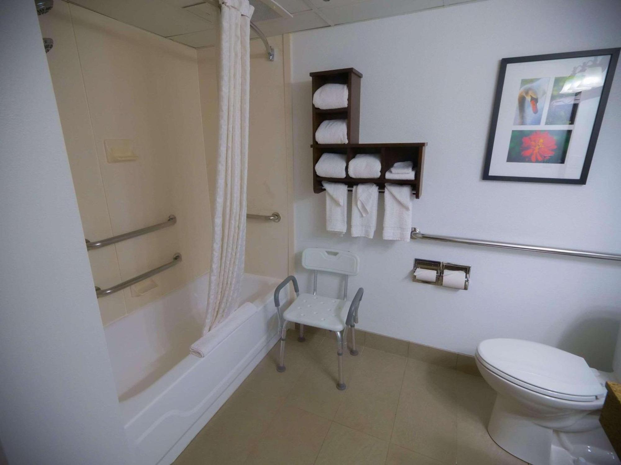 Country Inn & Suites By Radisson, Burlington Elon , Nc Экстерьер фото
