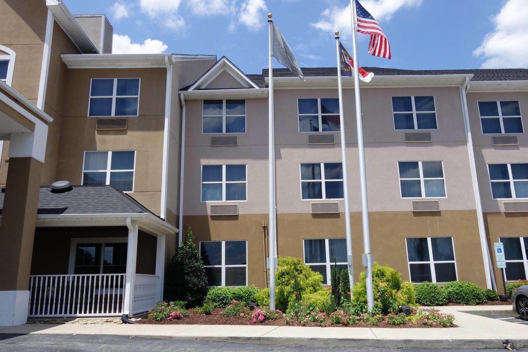 Country Inn & Suites By Radisson, Burlington Elon , Nc Экстерьер фото